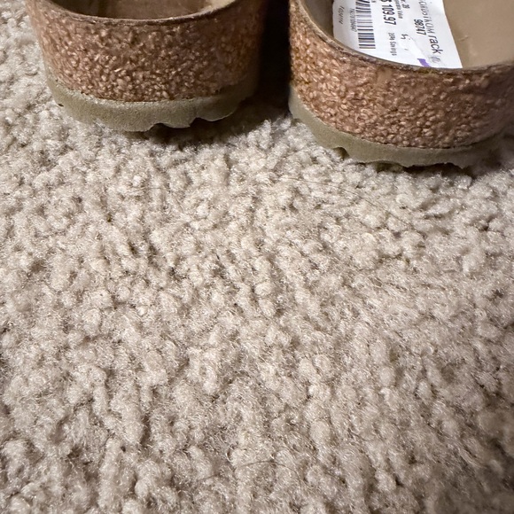 Birkenstock Green Sandals with Gold Accents - Picture 5 of 6